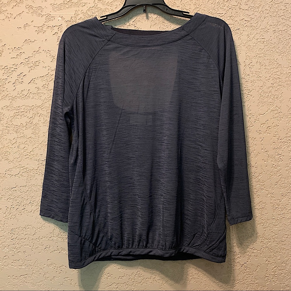 Grey Athleta Clarity Workout Shirt / Coverup Open Back Activewear Top